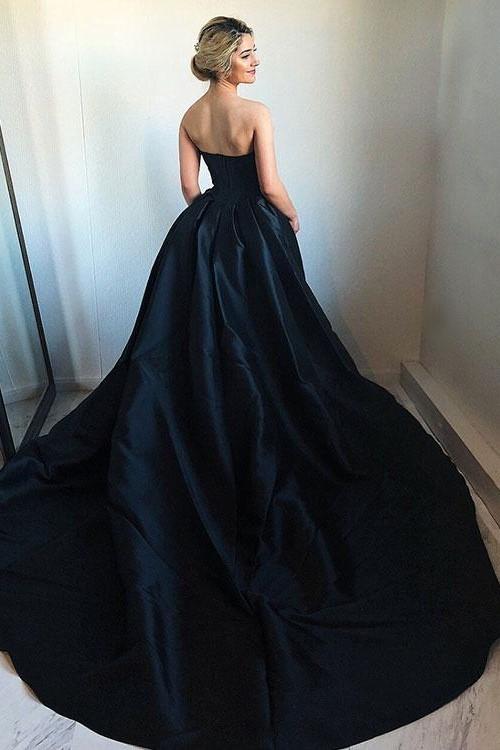 Sweetheart Satin Black Ball Gown Prom Dress with Chapel Trains mysite