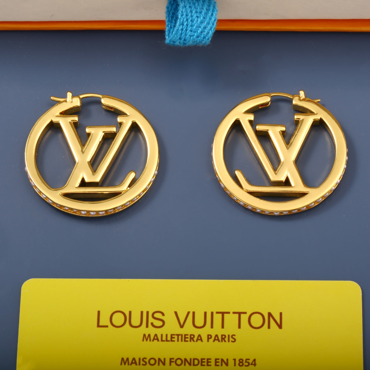 Fashion letter earrings mysite