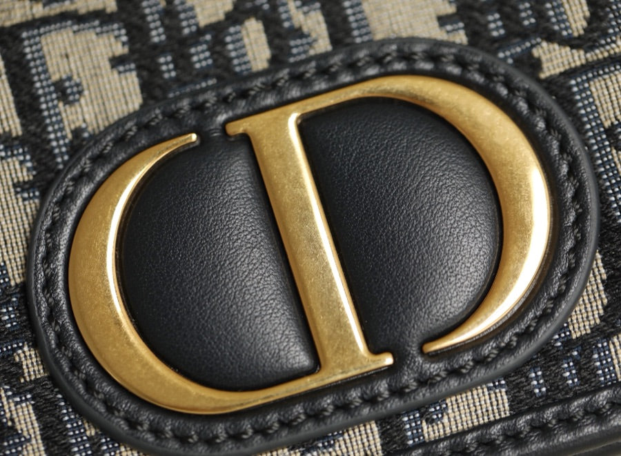 30 MONTAIGNE 19CM BLUE OBLIQUE EMBROIDERY mysite