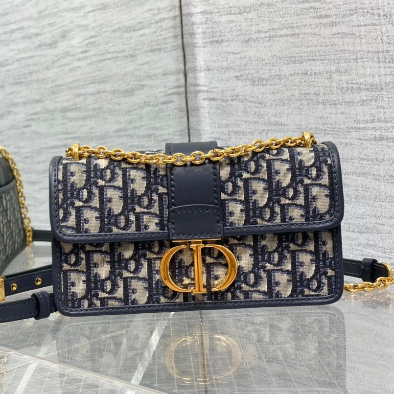 30 MONTAIGNE 21.5CM BLUE OBLIQUE EMBROIDERY mysite