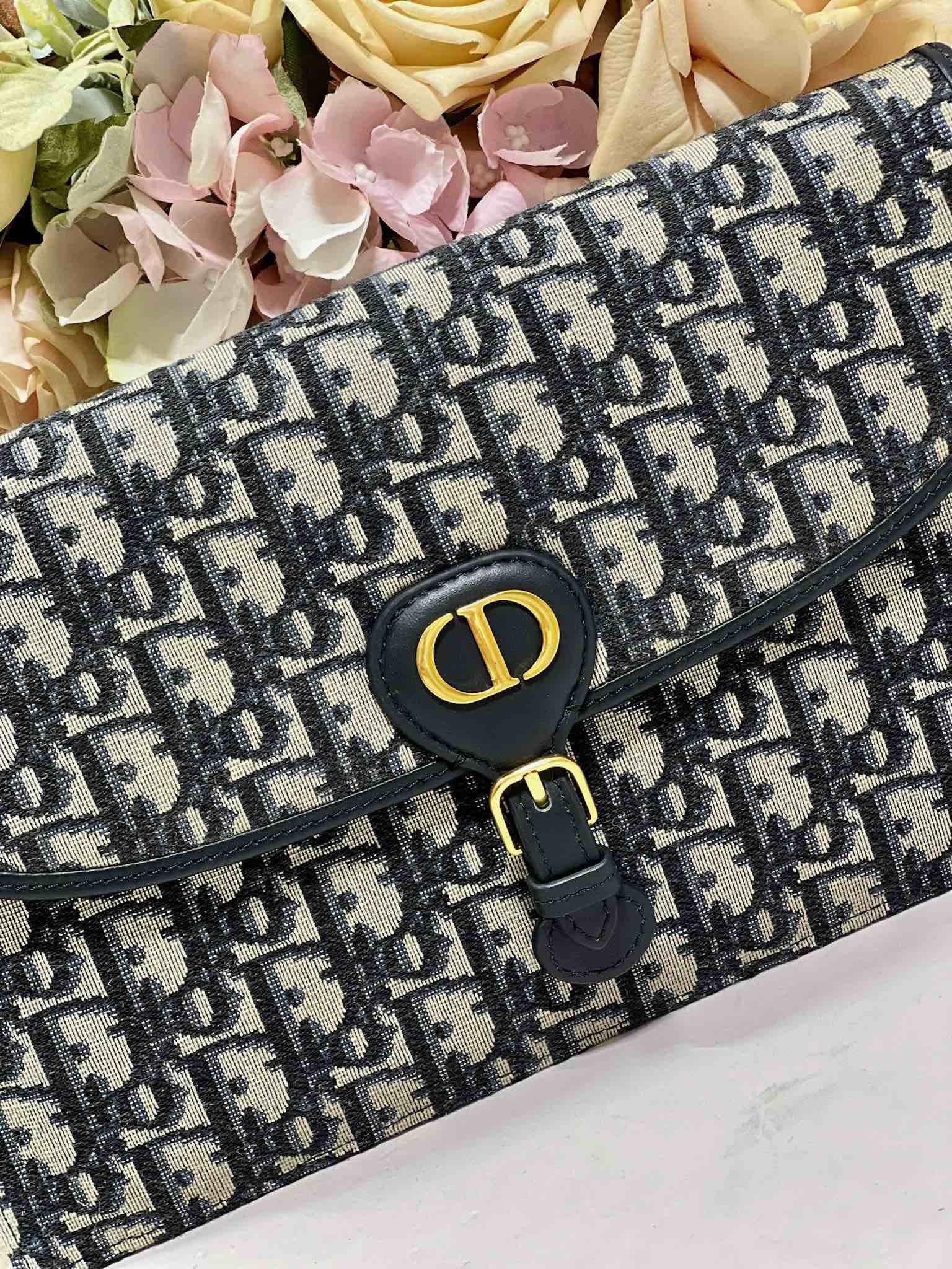 CD BOBBY 27CM BLUE OBLIQUE EMBROIDERY mysite