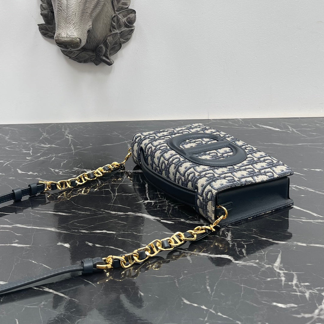 CD SIGNATURE 21CM BLUE OBLIQUE EMBROIDERY mysite