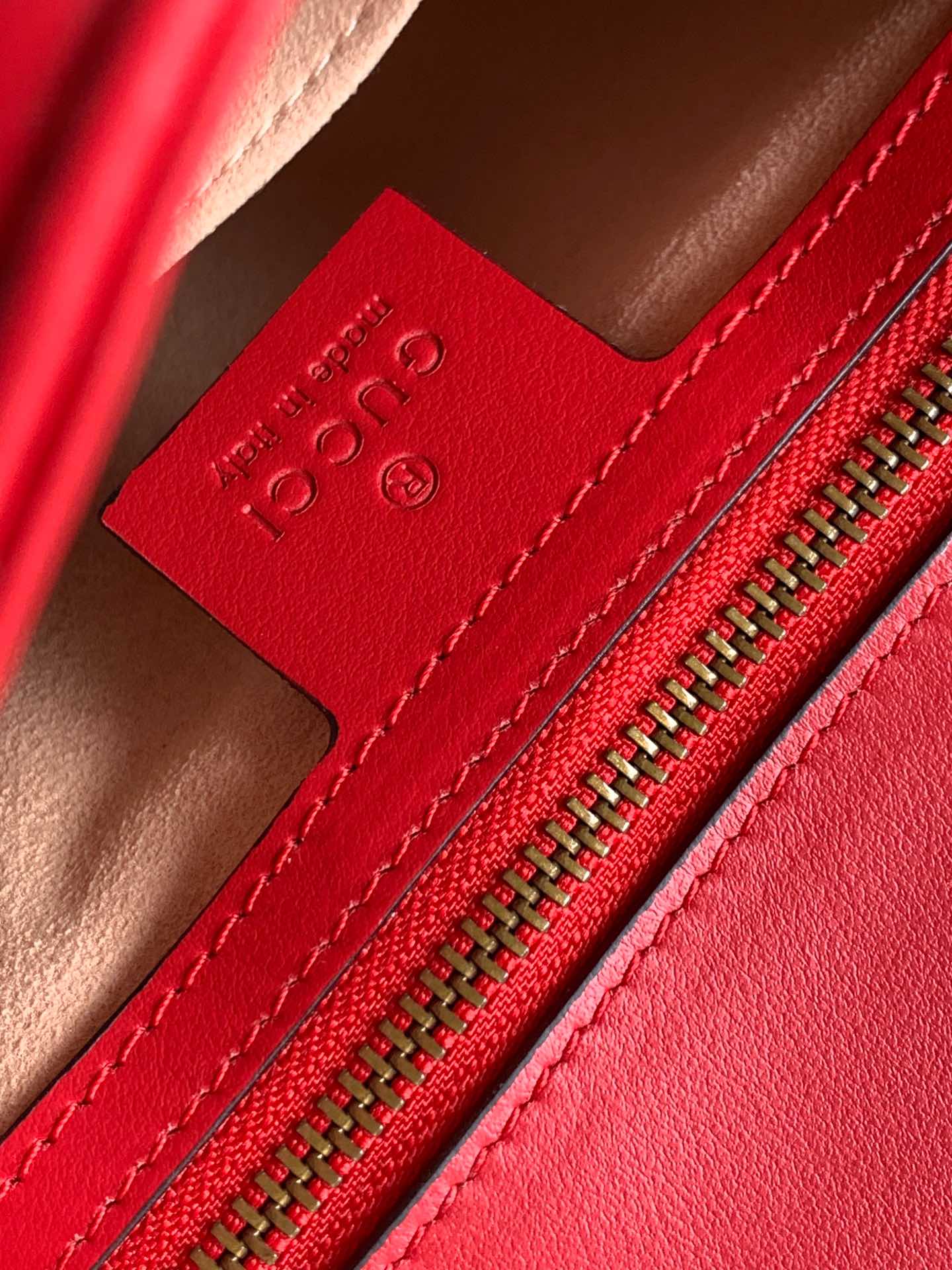 GG Marmont 26.5cm Red Calfskin Gold Hardware mysite