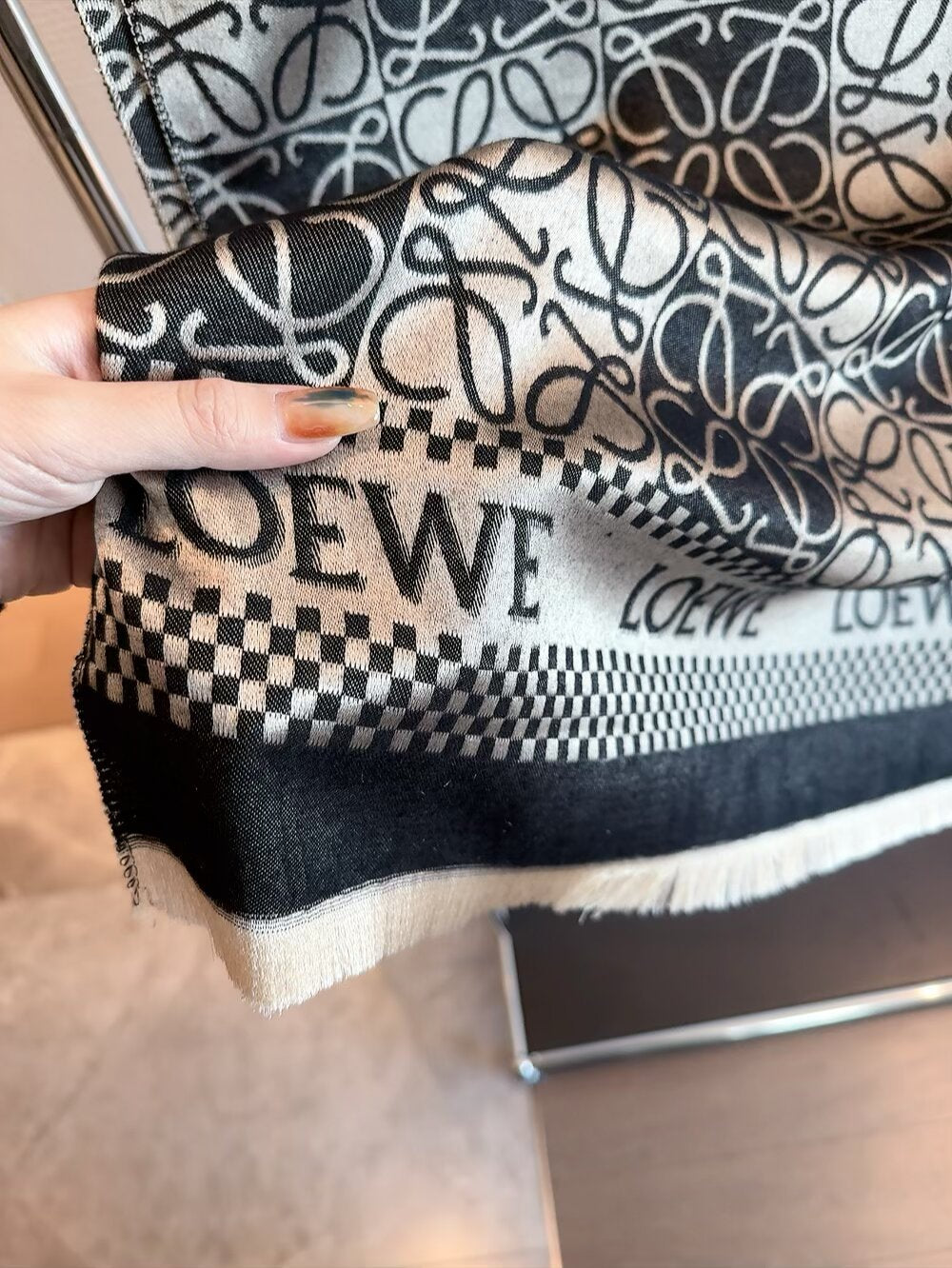 Premium Double-sided Cashmere Fringed Scarf mysite