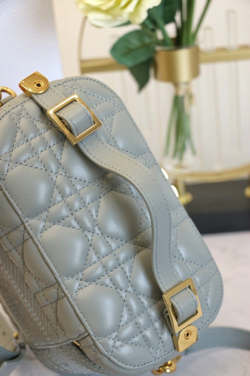 SMALL TRAVEL VANITY CASE CLOUD BLUE LAMBSKIN mysite