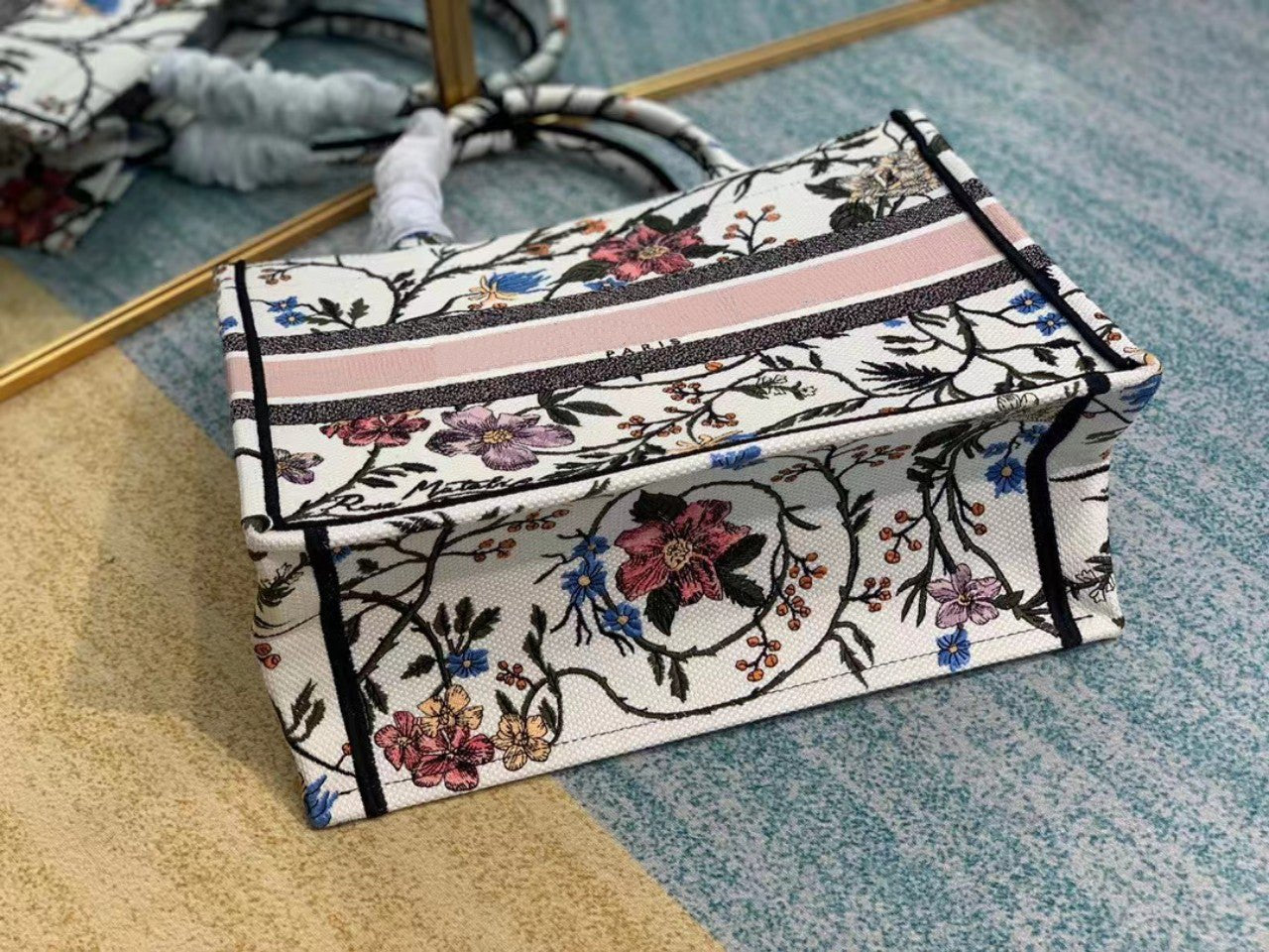 MEDIUM LADY D-LITE 24 PINK MULTI COLOR PAISLEY EMBROIDERY mysite