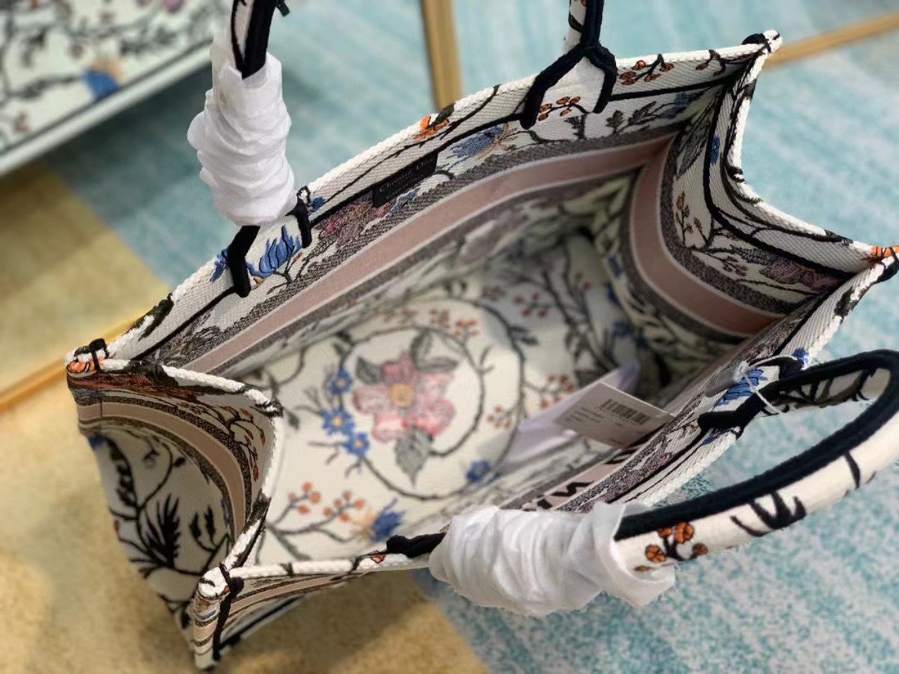 MEDIUM LADY D-LITE 24 PINK MULTI COLOR PAISLEY EMBROIDERY mysite